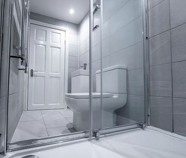 Room in a Shared House, Capstone Road, BR1 - Photo 6