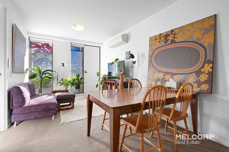 ENJOY VIBRANT FITZROY AT THE ARTIST - 1 BEDROOM + STUDY UNFURNISHED - Photo 3