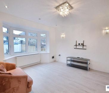 4 bedroom house to rent - Photo 3