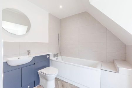 2 bedroom apartment to rent - Photo 5