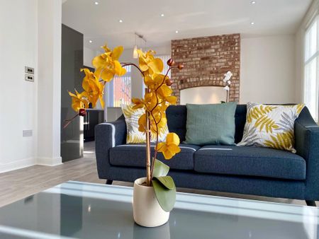 1 bedroom in a house share to rent - Photo 4