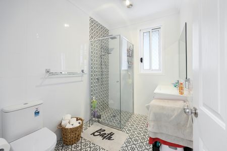 28 Susanne Street - Photo 4