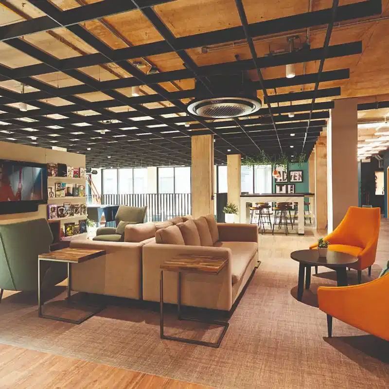 Platinum Studio - Photo 1