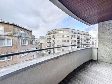 Appartement 2 chambres meublé avec terrasse - Photo 2