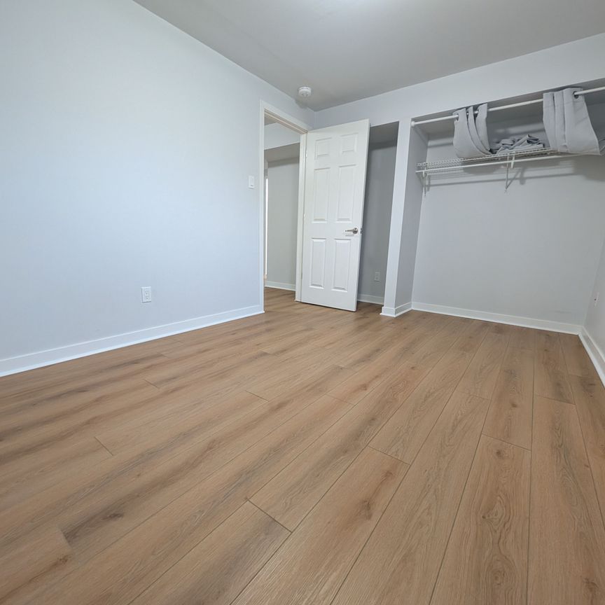 For Lease - 31 Buchanan Street, Barrie, Ontario - Photo 1