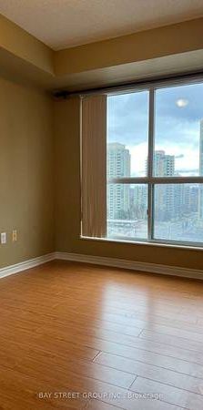 Yonge/Finch-Spacious 2Bedrm+Den 2Bathroom 1Parking - Photo 1