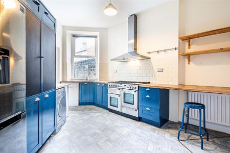 2 bedroom terraced house to rent - Photo 4