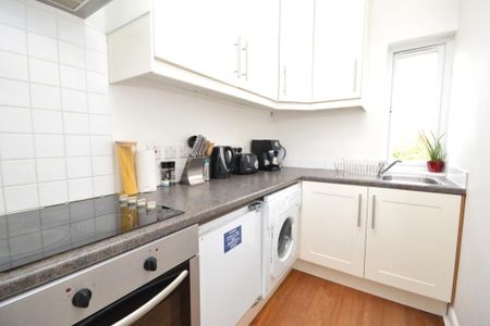 1 bedroom flat to rent - Photo 2