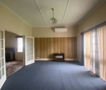 Conveniently located 2 Bedroom Home - Photo 3