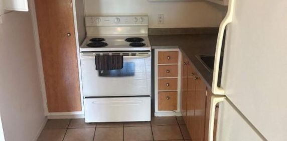 1 CH - 1 SDB - Côte Saint-Luc - $1,330 /mo - Photo 2