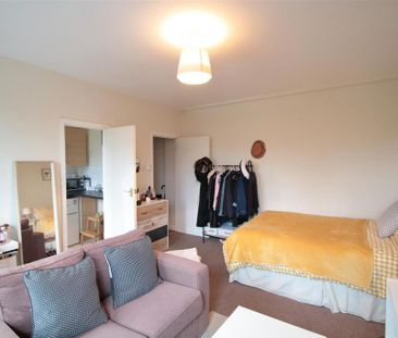 Studio to rent - Photo 6