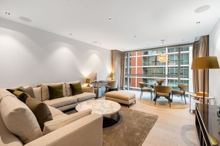 Exceptional four-bedroom townhouse in Knightsbridge - Photo 4