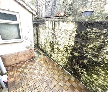 Berw Road, Pontypridd - Photo 6