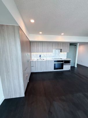 For Lease - 3 Concord Cityplace Way Unit# 7606, Toronto, Ontario - Photo 1