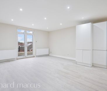 Cheam Common Road, Worcester Park - Photo 1