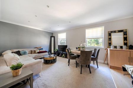 6 bedroom detached house to rent - Photo 2