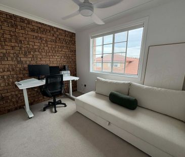 Two Bedroom Town House In Convenient Charlestown Location - Photo 6