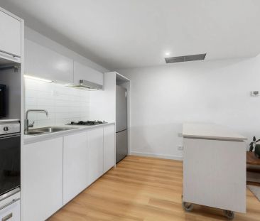 Modern One-Bedroom Townhouse in SY21 with Resort Facilities - Photo 2