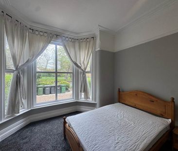 Harehills Avenue (Room 1), Chapeltown, Leeds - Photo 4