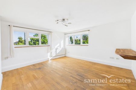 2 bedroom flat to rent - Photo 4
