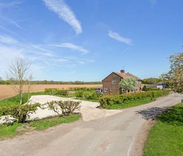 A beautifully refurbished cottage with far reaching views of the Ha... - Photo 6