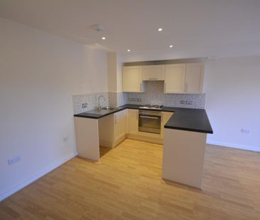 2 bed Apartment for Rent - Photo 3