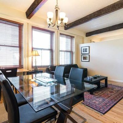 Old Montreal stunning loft for rent $1975/month available for nov 1st! - Photo 1