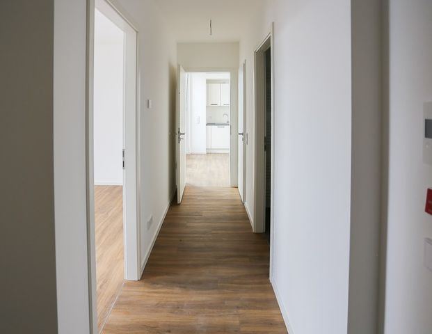 Leben über den Dächern - 2-Zimmer-Dachgeschosswohnung mit großzügiger Terrasse - Photo 1