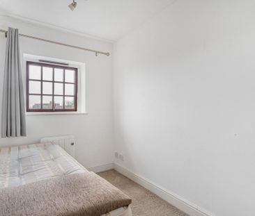 Comer Crescent - Photo 3