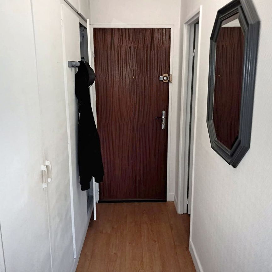 Apartment - Photo 1