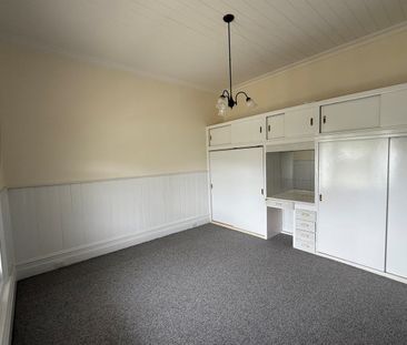 Comfortable Home Close to the CBD - Photo 2