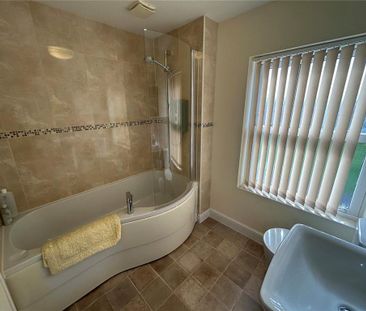 3 bedroom semi-detached house to rent - Photo 6