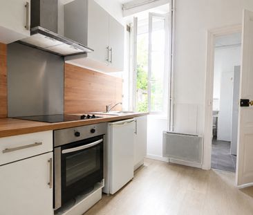 Location Appartement 1 pièce 28m² - Photo 2