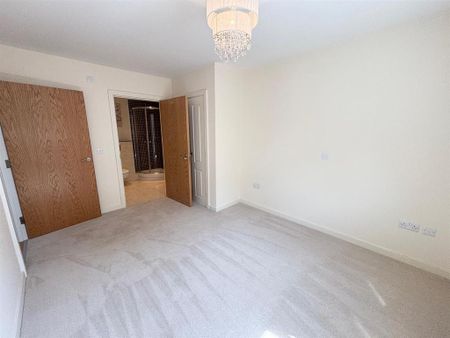 2 bedroom flat to rent - Photo 4