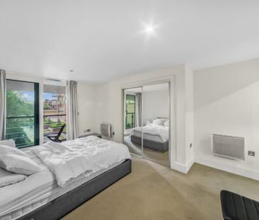 St. George Wharf London SW8 - Photo 1