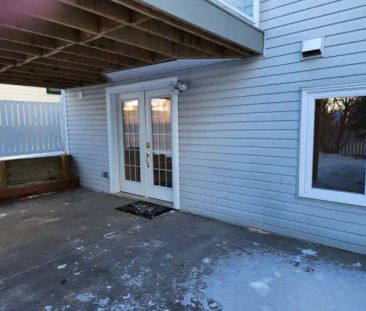2-bedroom Walk Out Basement Suite | Calgary - Photo 1