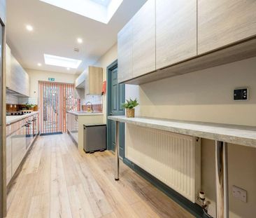 8 bedroom property to rent - Photo 6