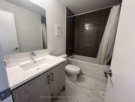 For Lease - 80 Honeycrisp Crescent Unit# 369, Vaughan, Ontario - Photo 2