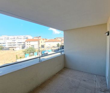 Appartement 1 pièces 26m2 MARSEILLE 13EME 495 euros - Photo 1