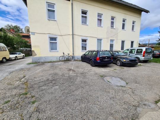 ideale 2 Zimmer Arbeitswohnung 48m² - inkl. Parkplatz - Foto 1