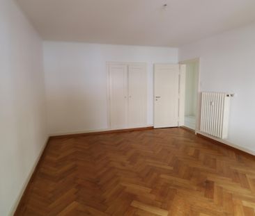Grosszügige 2.5-Zimmerwohnung im Champagne-Quartier - Foto 1