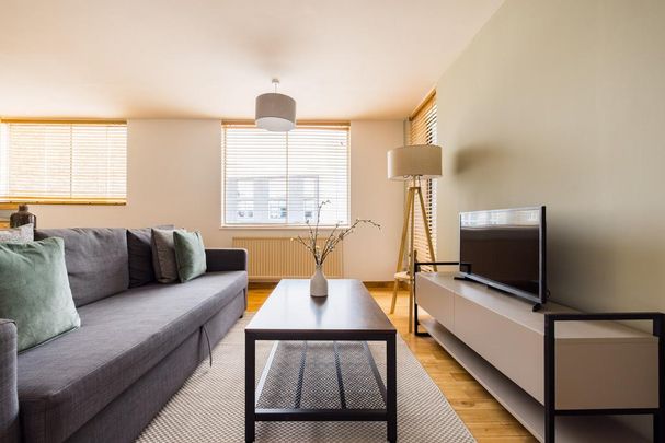 2 bedroom flat to rent - Photo 1