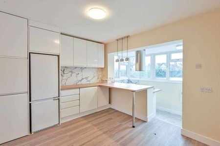 London Road, Guildford, Burpham, GU4 - Photo 5