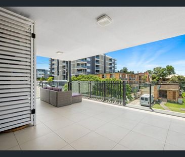 205/13-15 ISEDALE STREET, Wooloowin, Qld 4030 - Photo 2