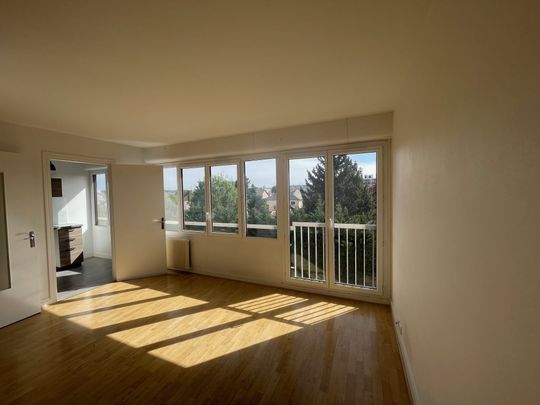 Location Appartement 1 pièce 28m² ST MAUR DES FOSSES 94210 - Photo 1