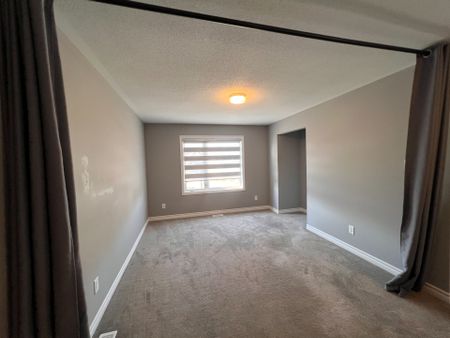 For Lease - 965 Fameflower Street, Barrhaven, Ontario - Photo 5