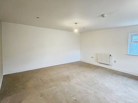 Bridge Street, Aberfan, MERTHYR TYDFIL - Photo 3