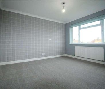 Lower Higham Road, Gravesend, Kent, DA12 - Photo 5