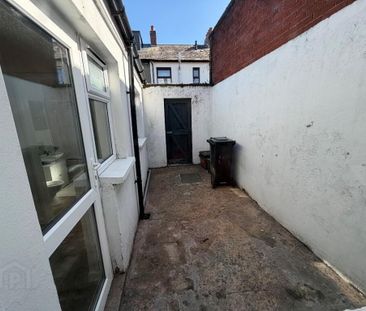 68 Kilburn Street, Belfast, BT12 6JT - Photo 6