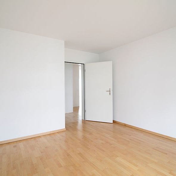 "Spacious 4.5-room apartment in a quiet location!" - Photo 1